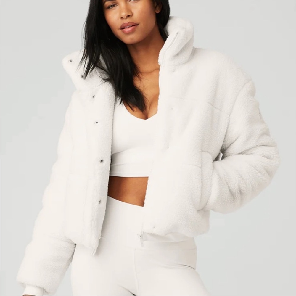 Alo white puffer